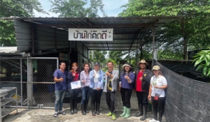 ครอบครัวปศุสัตว์นครปฐม ตรวจต่ออายุระบบการผลิตปศุสัตว์อินทรีย์